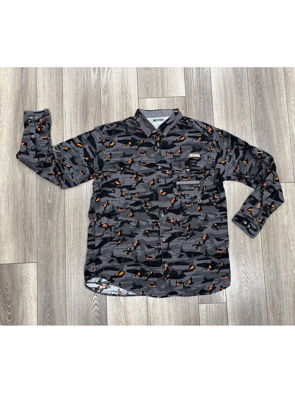 Columbia PHG mens Sharptall Fannel (Ducks) size Xl